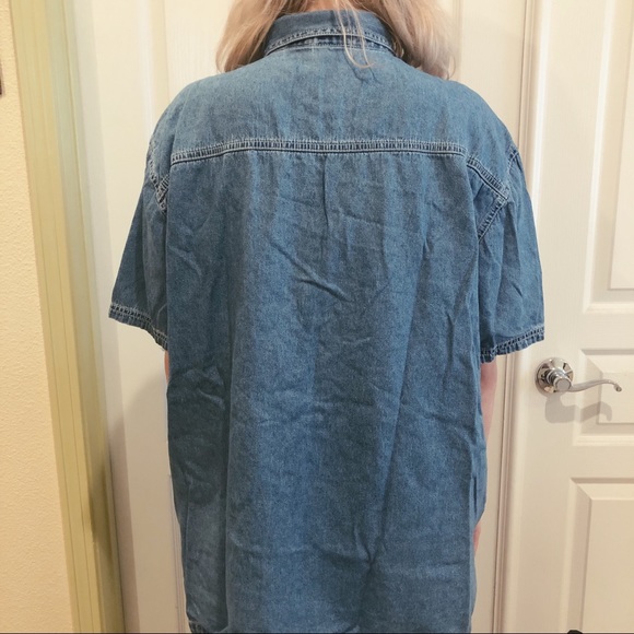 LAST CHANCE 🚨 Vintage embroidered button up - Picture 6 of 6